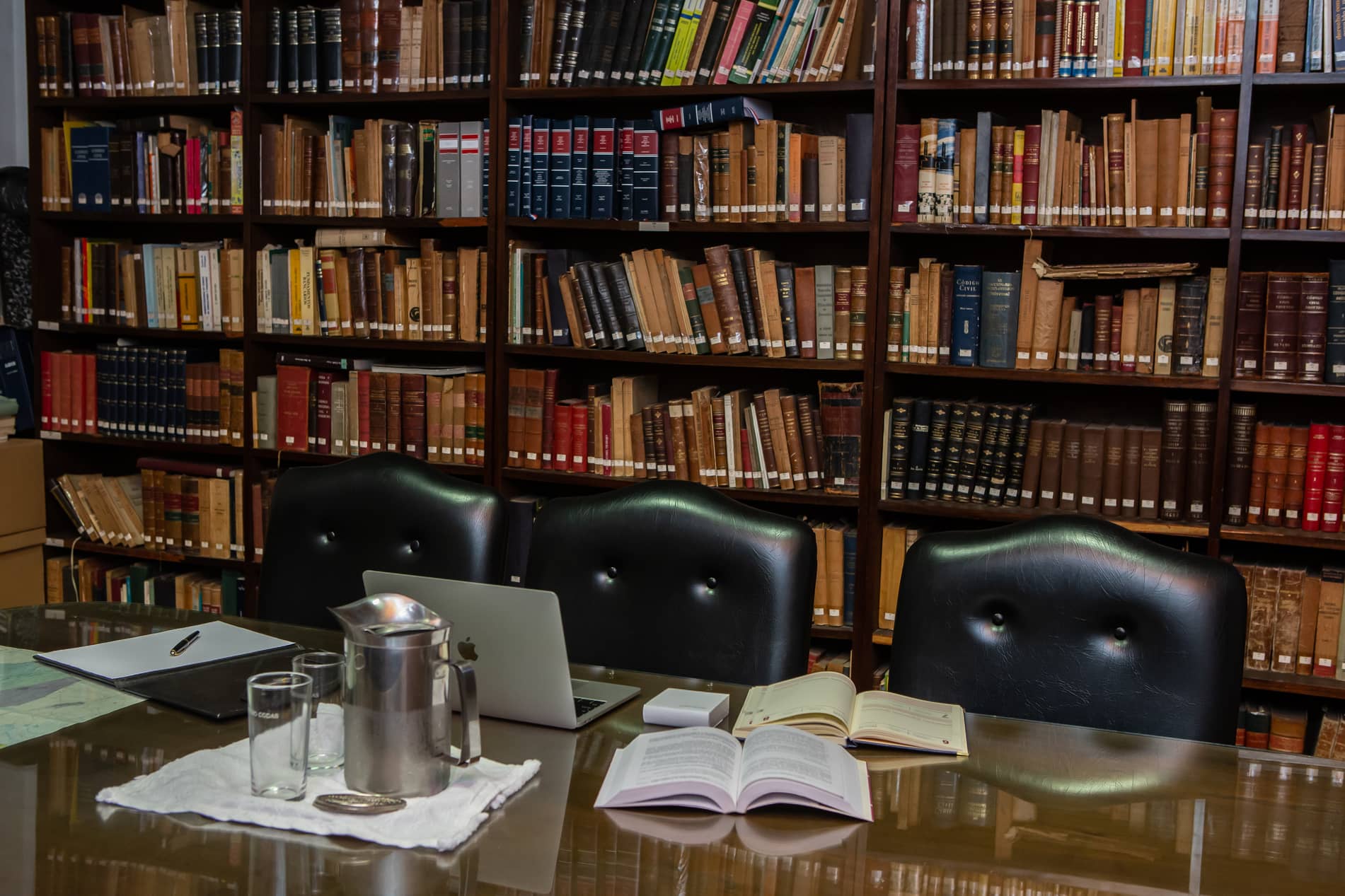 Biblioteca Estudio Codas